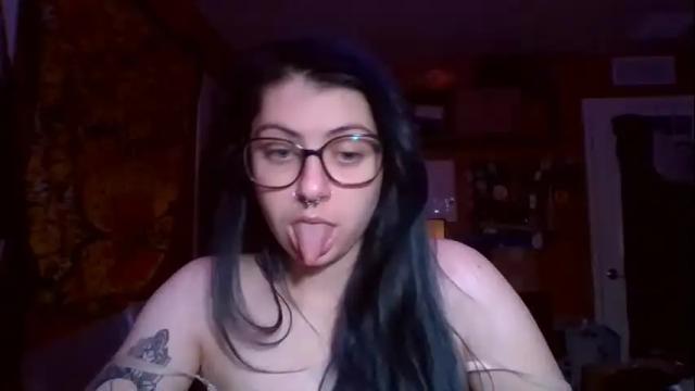 Image 3 of sunny_daes45 Stream on Chaturbate on 24 days ago