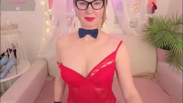Image 12 of sunny_nicoleee Stream on Chaturbate on 27 days ago