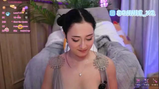 Image 6 of sunny_sonnie Stream on Chaturbate on 2 months ago