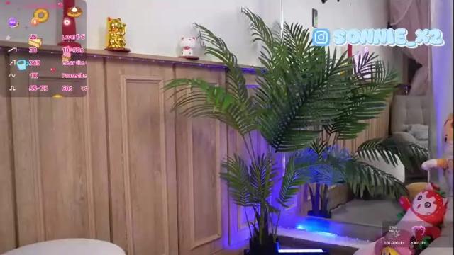 Image 11 of sunny_sonnie Stream on Chaturbate on 2 months ago