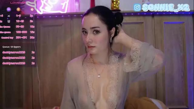 Image 11 of sunny_sonnie Stream on Chaturbate on 2 months ago