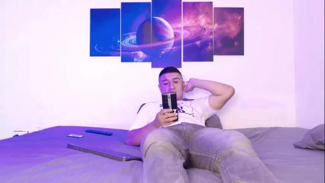 Image 2 of sunnyandevan Stream on Chaturbate on 2 months ago