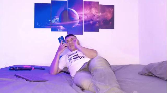 Image 4 of sunnyandevan Stream on Chaturbate on 2 months ago