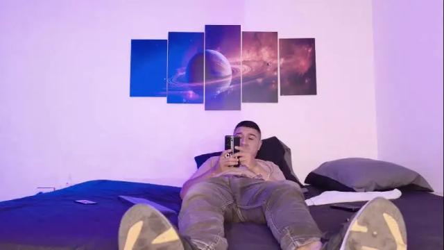 Image 3 of sunnyandevan Stream on Chaturbate on 2 months ago