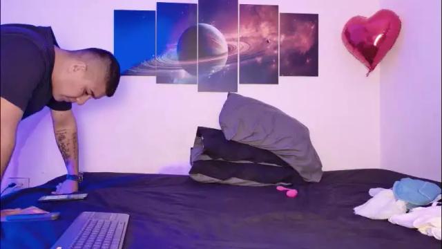 Image 10 of sunnyandevan Stream on Chaturbate on 1 month ago