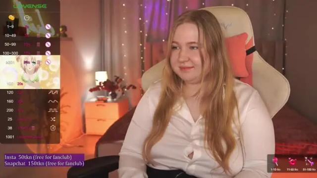 Image 2 of sunnycupcake Stream on Chaturbate on 13 months ago