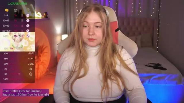 Image 2 of sunnycupcake Stream on Chaturbate on 13 months ago