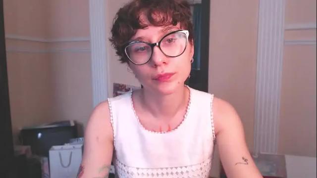 Image 11 of sunshinehella Stream on Chaturbate on 20 days ago