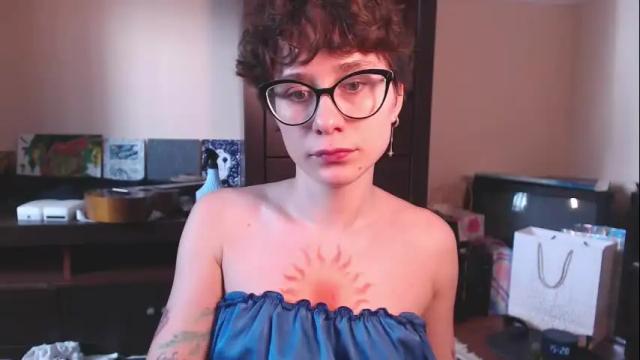 Image 10 of sunshinehella Stream on Chaturbate on 19 days ago