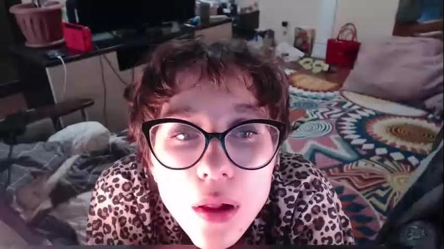 Image 10 of sunshinehella Stream on Chaturbate on 11 days ago