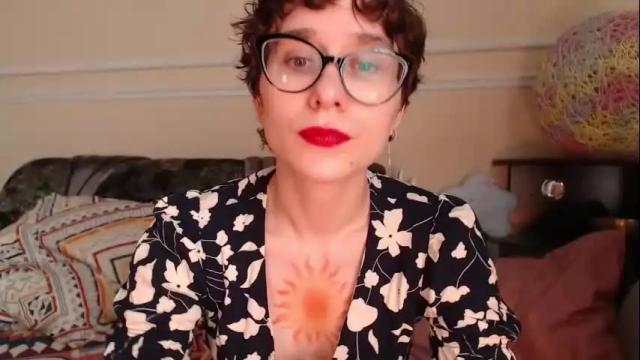 Image 11 of sunshinehella Stream on Chaturbate on 9 days ago