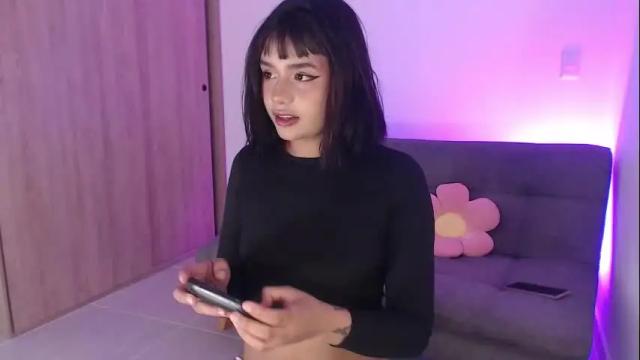 Image 8 of sunshinne_03 Stream on Chaturbate on 19 days ago