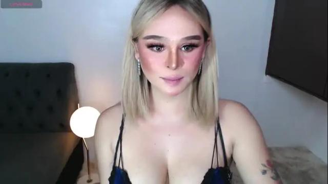 Image 8 of superh0tangelxx Stream on Chaturbate on 1 month ago