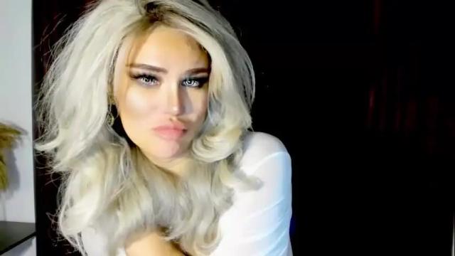 Image 7 of superhotbunny Stream on Chaturbate on 10 days ago
