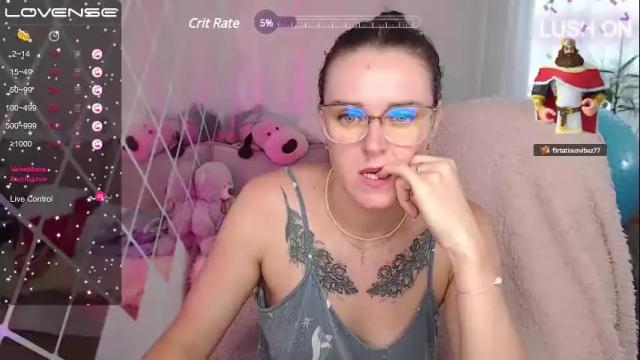 Image 3 of superhotgirlhere Stream on Chaturbate on 1 month ago