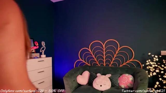 Image 7 of surfergirl121 Stream on Chaturbate on 15 months ago