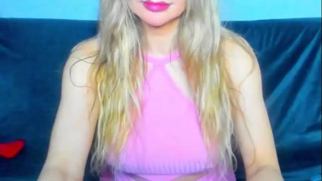 Image 4 of surikiss Stream on Chaturbate on 26 days ago