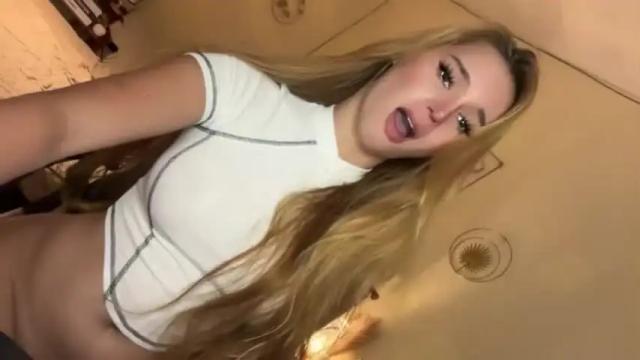 Image 3 of surprisecockmia Stream on Chaturbate on 13 months ago