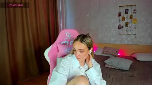 Image 10 of susan__clark Stream on Chaturbate on 21 days ago