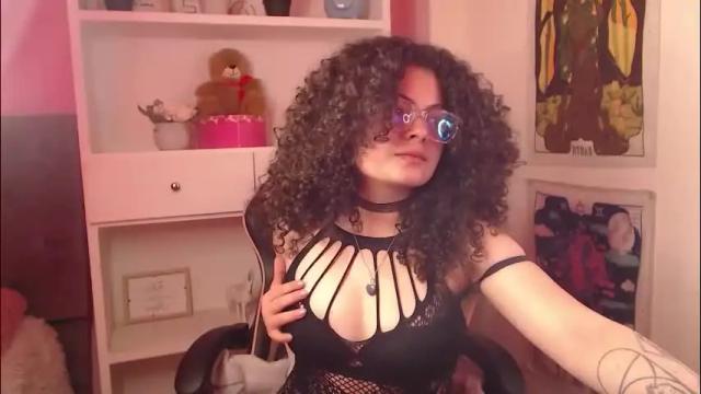 Image 11 of susan_bluee Stream on Chaturbate on 5 months ago