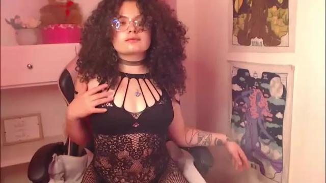 Image 6 of susan_bluee Stream on Chaturbate on 5 months ago