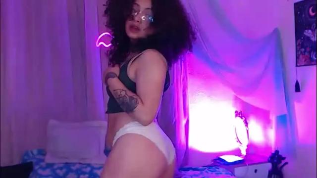 Image 2 of susan_bluee Stream on Chaturbate on 2 months ago