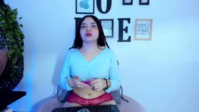 Image 6 of susie_kiss Stream on Chaturbate on 17 months ago