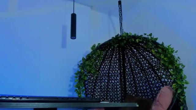 Image 11 of susie_kiss Stream on Chaturbate on 16 months ago