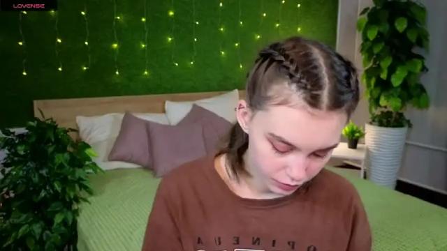 Image 2 of susiemorris Stream on Chaturbate on 13 months ago