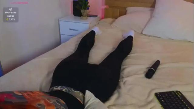 Image 2 of susiemorris Stream on Chaturbate on 2 months ago