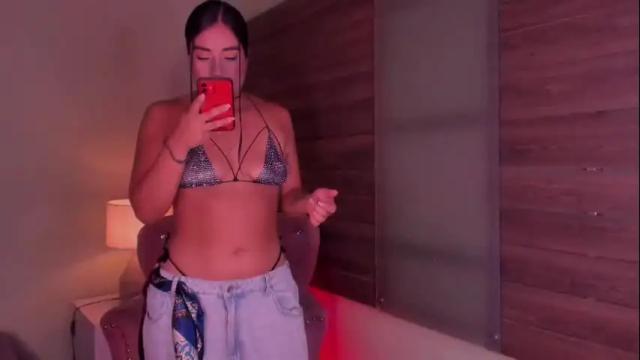 Image 3 of sussy_bell1 Stream on Chaturbate on 1 month ago
