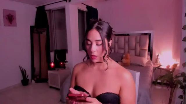 Image 7 of sussy_bell1 Stream on Chaturbate on 16 days ago
