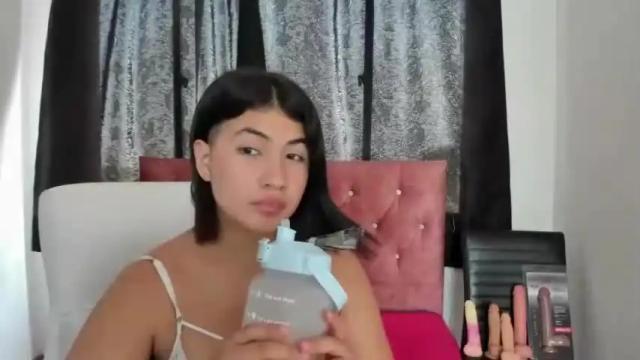 Image 11 of sussy_morgan1 Stream on Chaturbate on 14 months ago