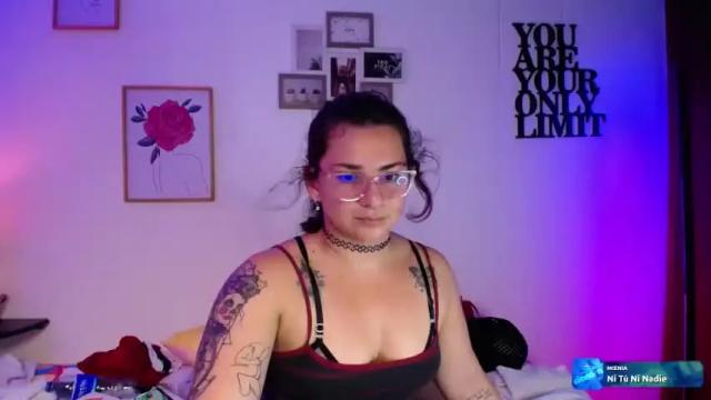 Image 3 of sux_ink Stream on Chaturbate on 14 months ago