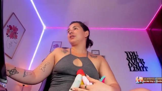 Image 2 of sux_ink Stream on Chaturbate on 13 months ago