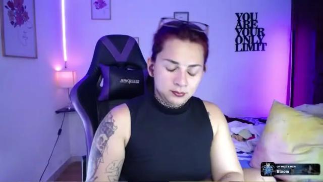 Image 2 of sux_ink Stream on Chaturbate on 12 months ago