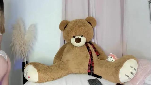 Thumbnail 1, suzan__cooper2's Stream at Chaturbate, 2 months ago