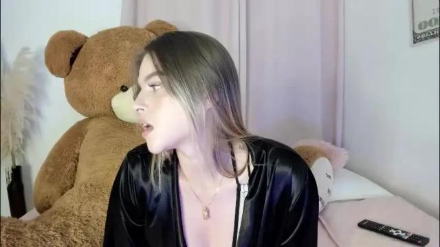 Image 11 of suzan__cooper2 Stream on Chaturbate on 2 months ago