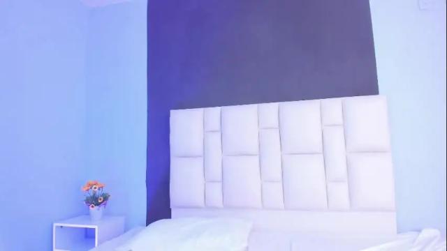 Image 10 of suzanelee Stream on Chaturbate on 9 months ago