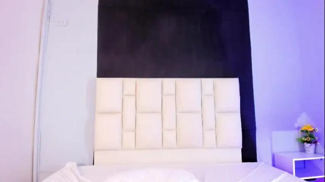 Image 10 of suzanelee Stream on Chaturbate on 8 months ago