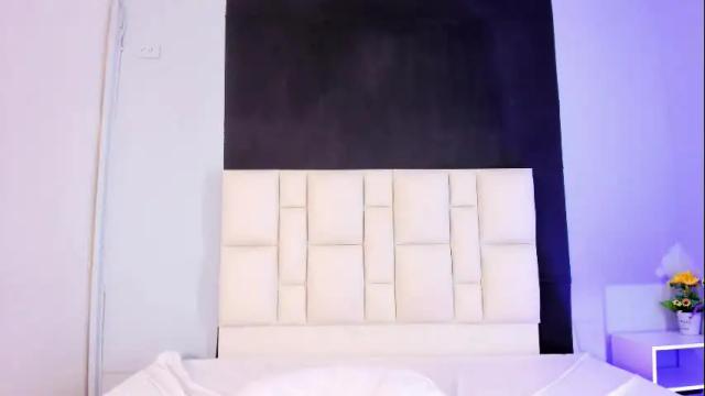 Image 2 of suzanelee Stream on Chaturbate on 8 months ago