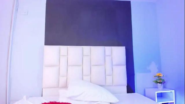 Image 2 of suzanelee Stream on Chaturbate on 8 months ago