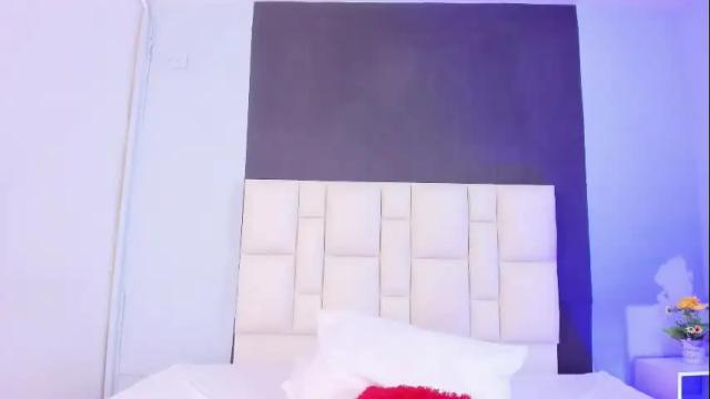 Image 2 of suzanelee Stream on Chaturbate on 8 months ago