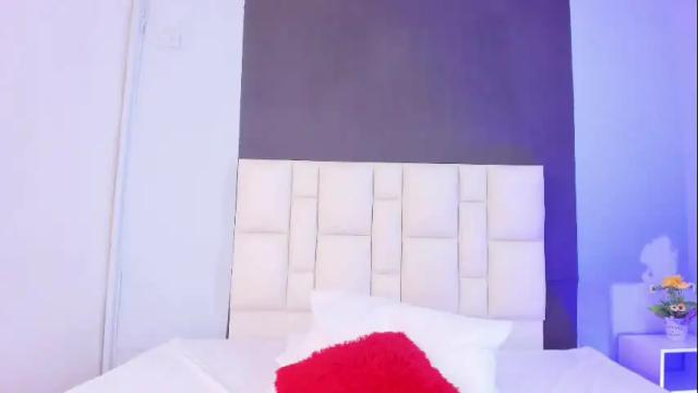 Image 6 of suzanelee Stream on Chaturbate on 8 months ago