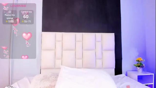 Image 8 of suzanelee Stream on Chaturbate on 8 months ago