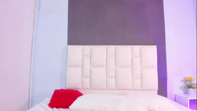 Image 7 of suzanelee Stream on Chaturbate on 7 months ago