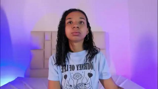 Image 6 of suzanelee Stream on Chaturbate on 5 months ago