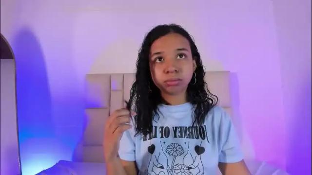 Image 7 of suzanelee Stream on Chaturbate on 5 months ago