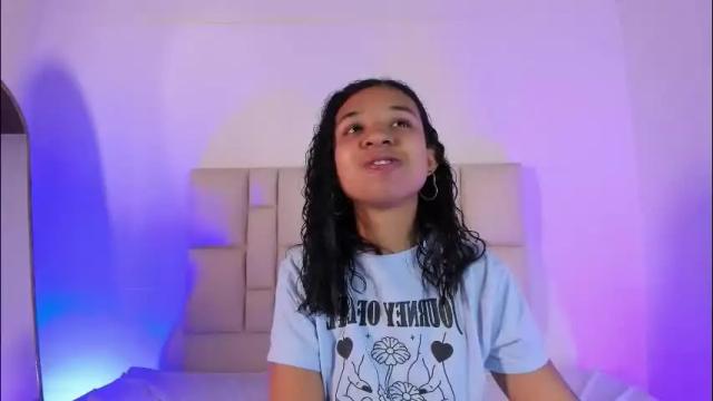 Image 8 of suzanelee Stream on Chaturbate on 5 months ago