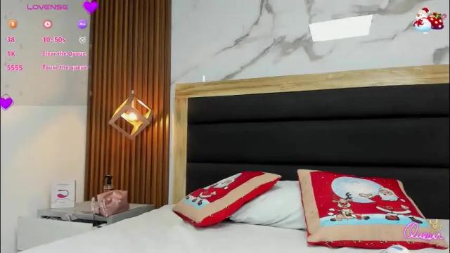 Image 4 of suzetmonaco Stream on Chaturbate on 21 days ago